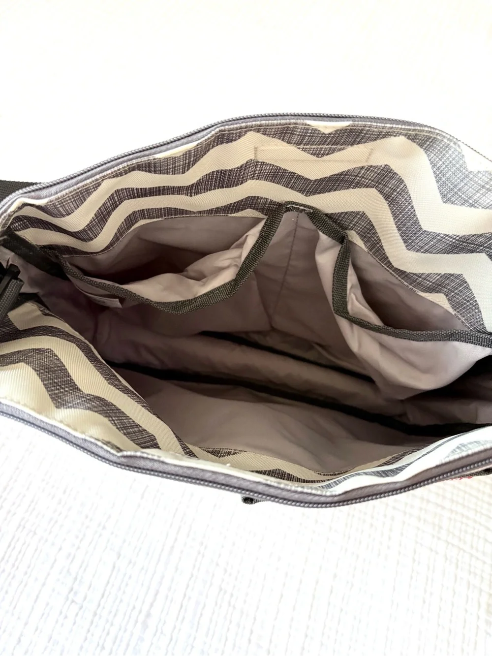Skip Hop Chevron Gray & White Crossbody Diaper Bag with Changing Mat